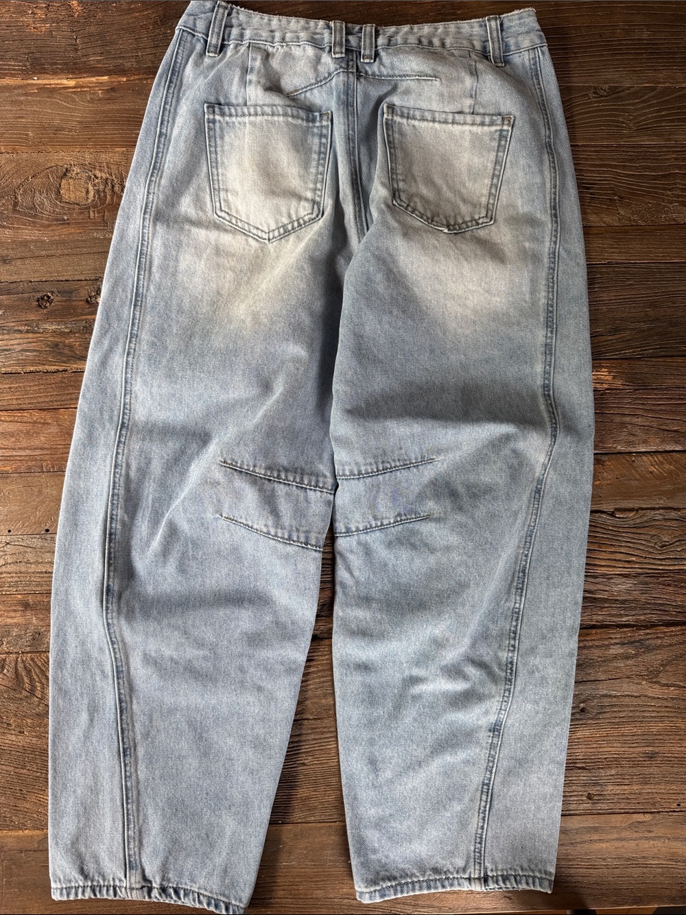 Flamingals light wash factory fade denim barrel bow leg jeans EUC size L - Picture 3 of 6
